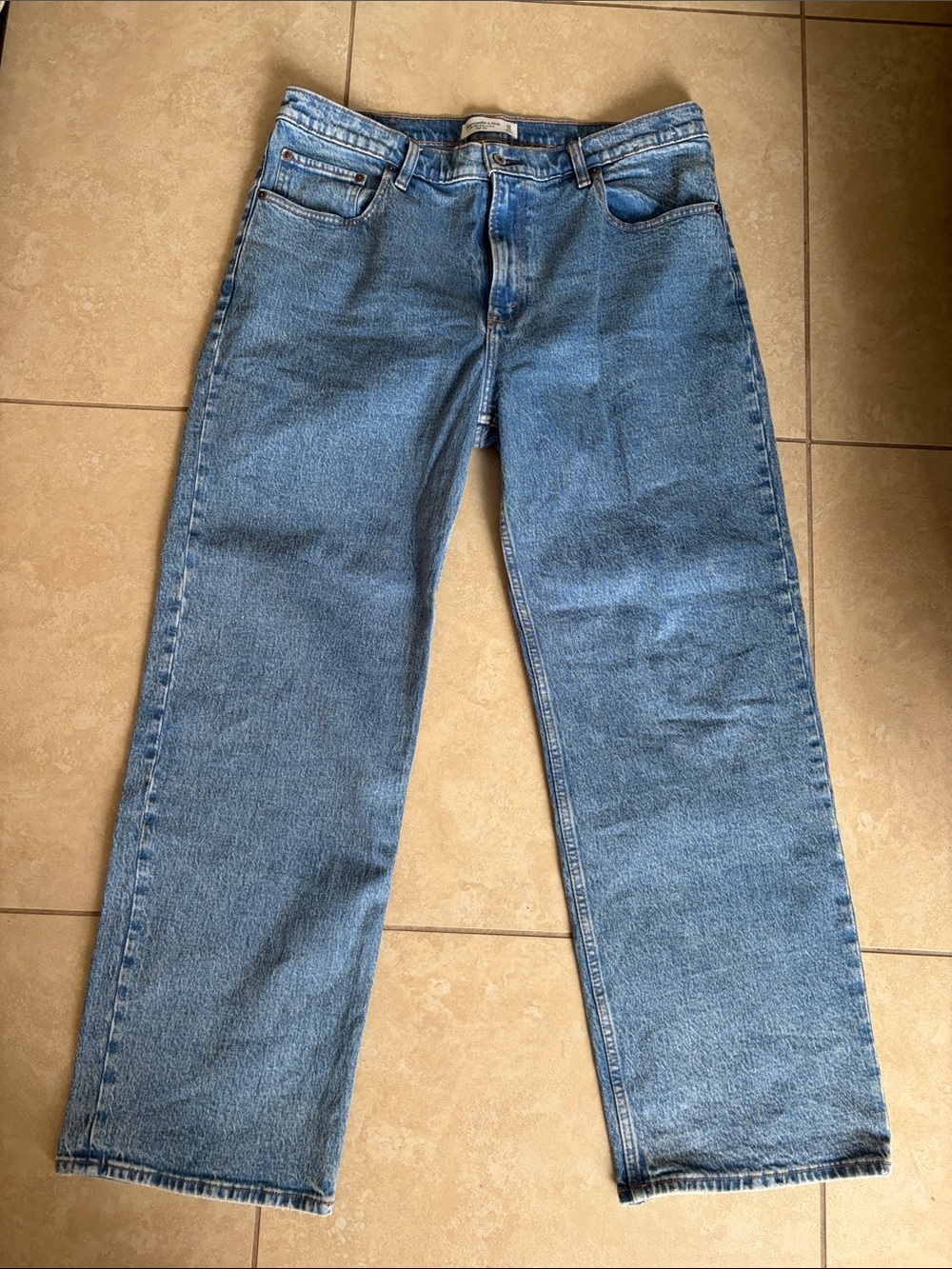 Abercrombie & Fitch 90s relaxed high rise Jeans